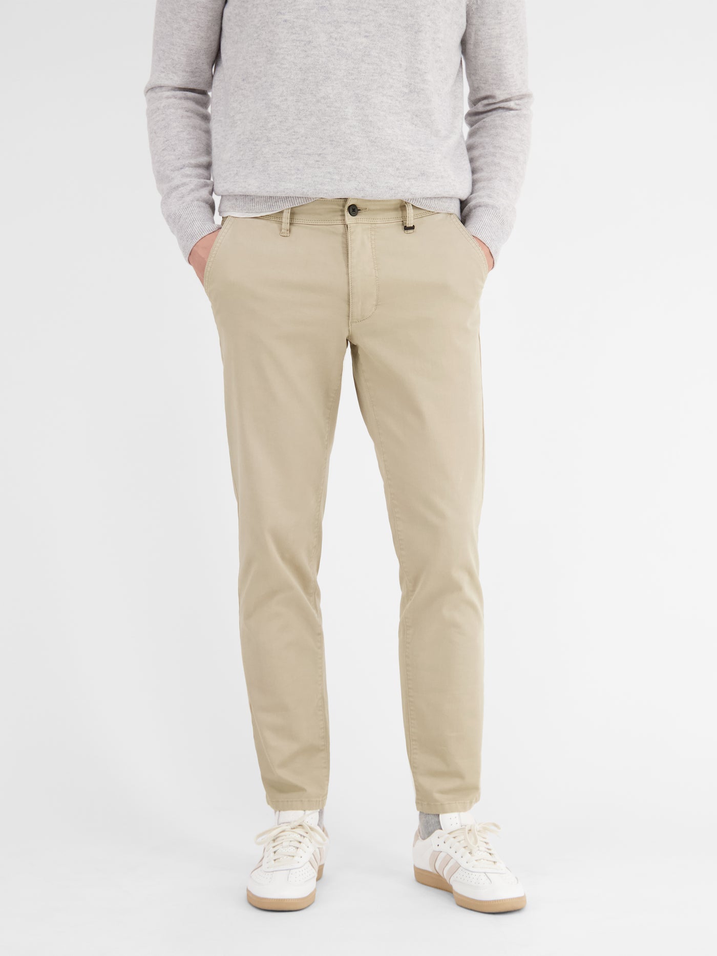 Basic Chino in Strukturqualität, SLIM FIT