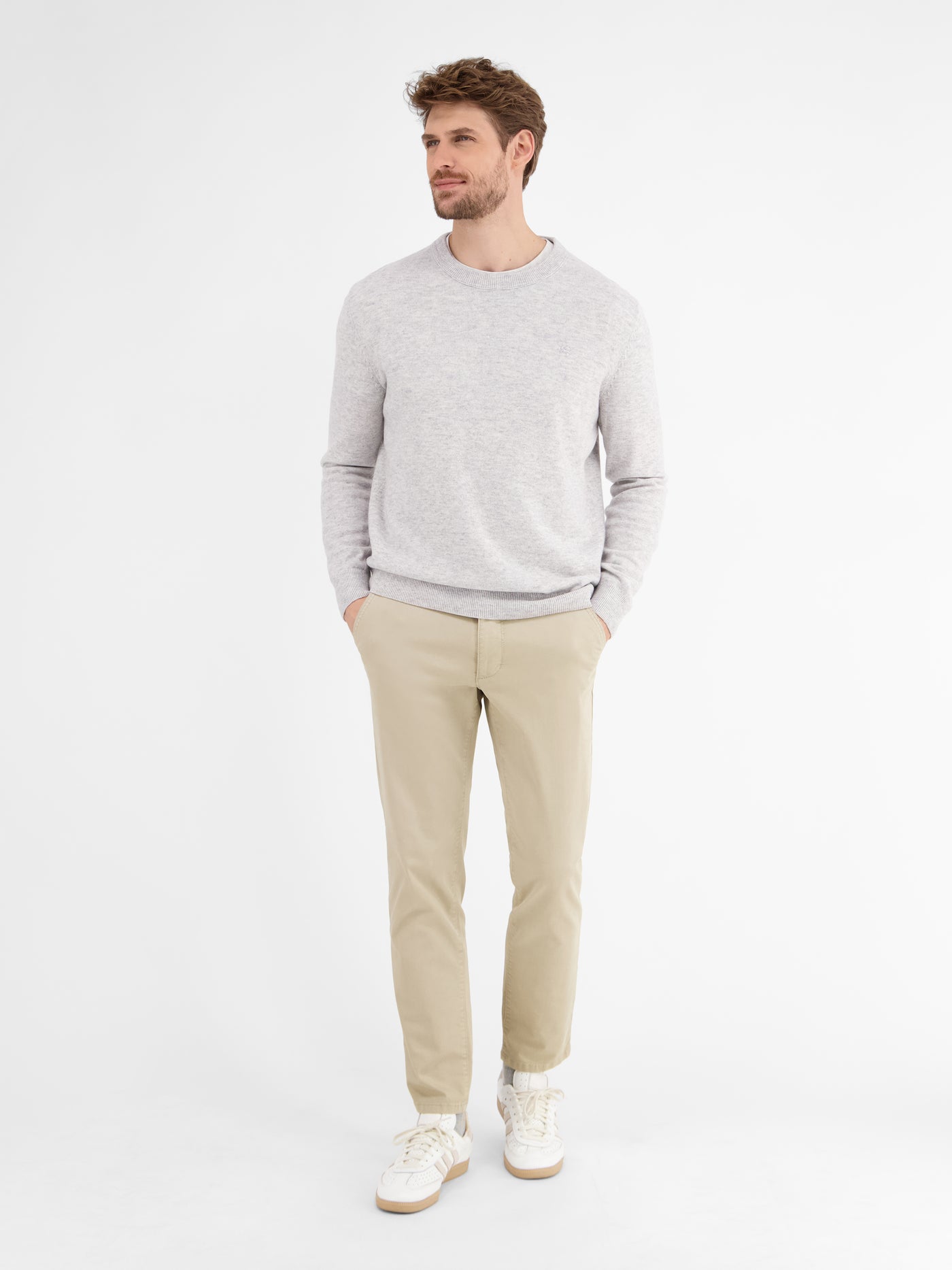 Basic Chino in Strukturqualität, SLIM FIT