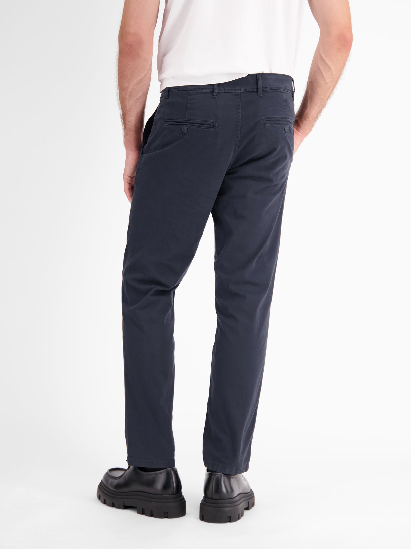 Basic Chino in Strukturqualität, SLIM FIT