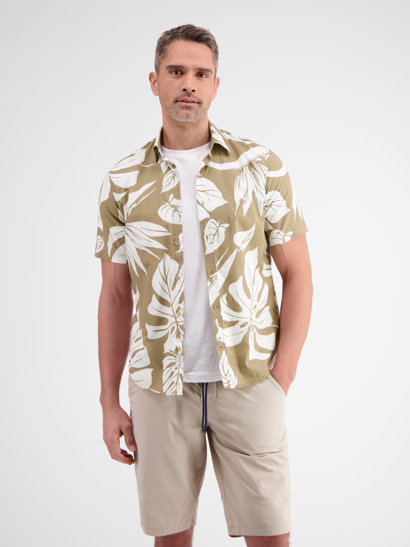 Shirt met korte mouwen in Hawaiiaanse stijl