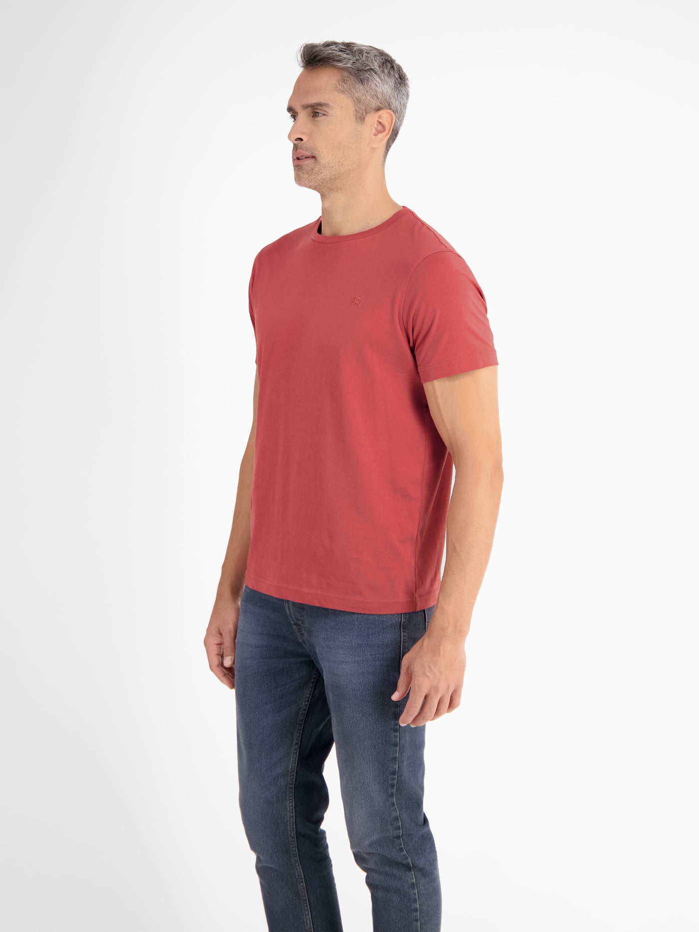 Basic T-Shirt mit Logostitch, unifarben