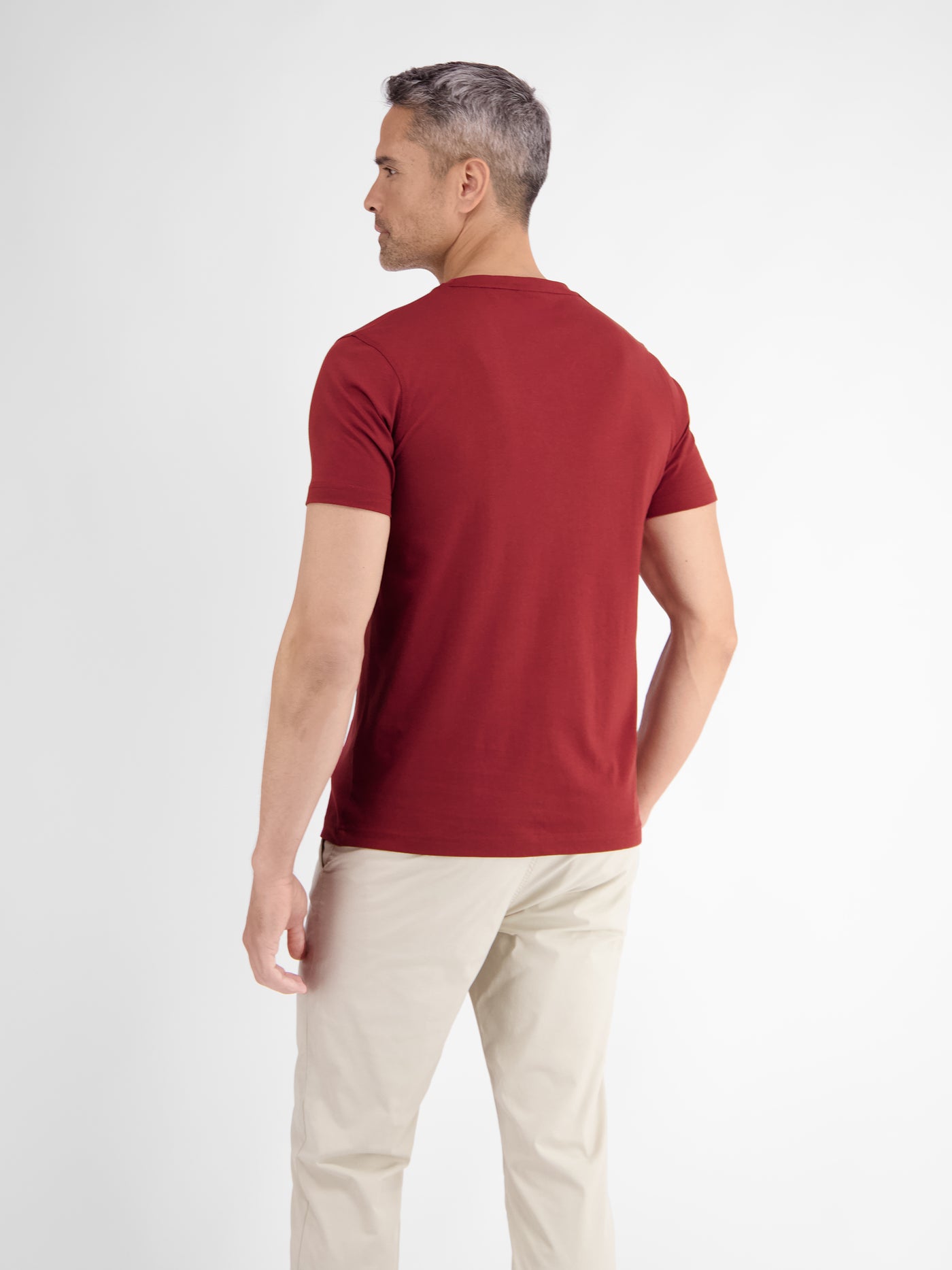 Basic T-shirt with logo stitch, plain