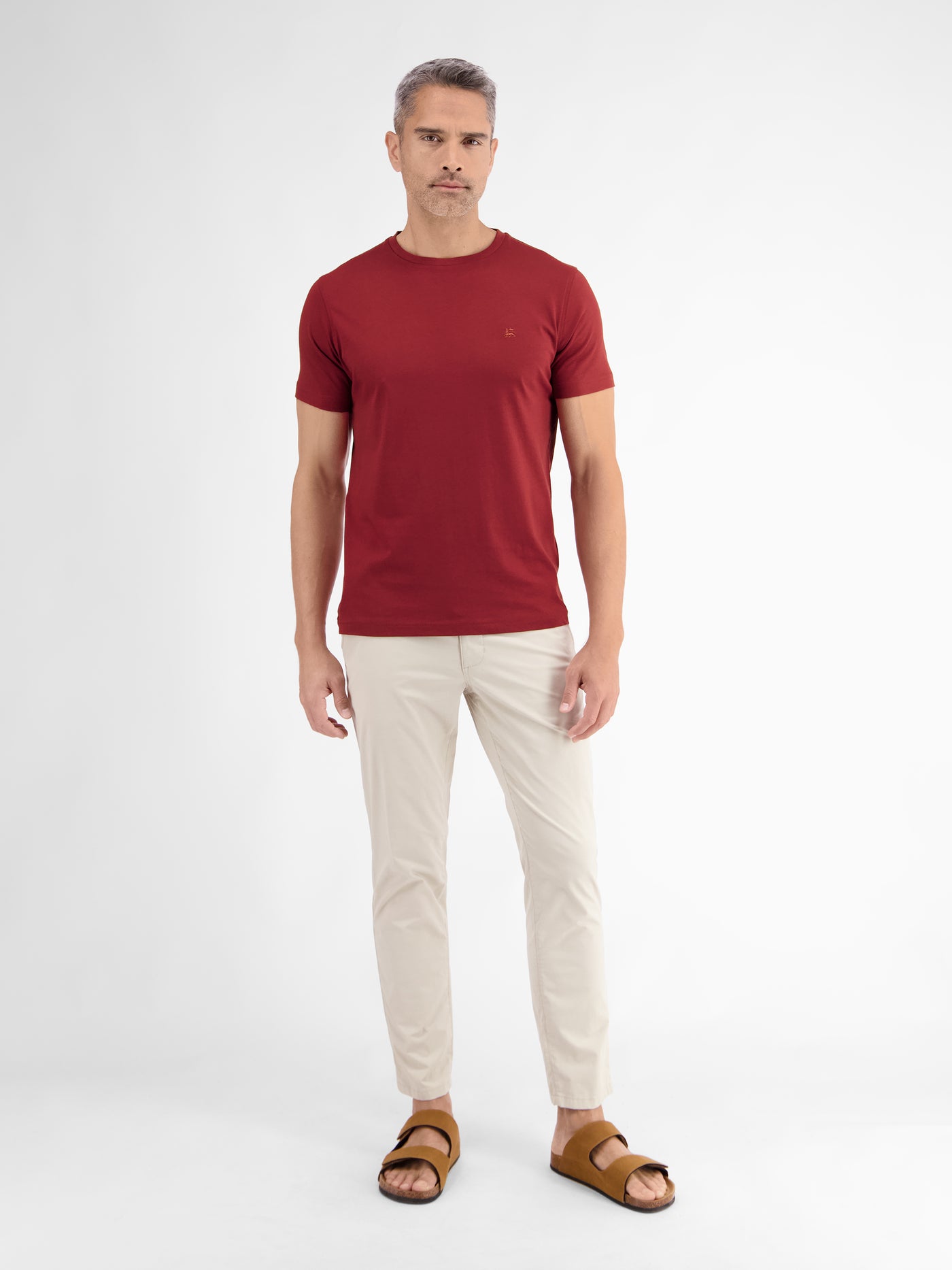 Basic T-shirt with logo stitch, plain