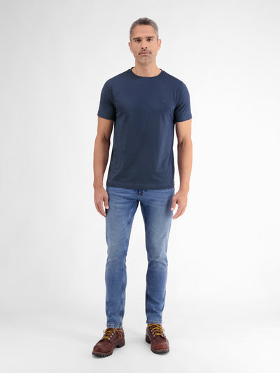 Basic T-shirt with logo stitch, plain