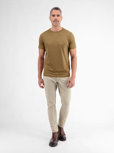 Basic T-shirt with logo stitch, plain