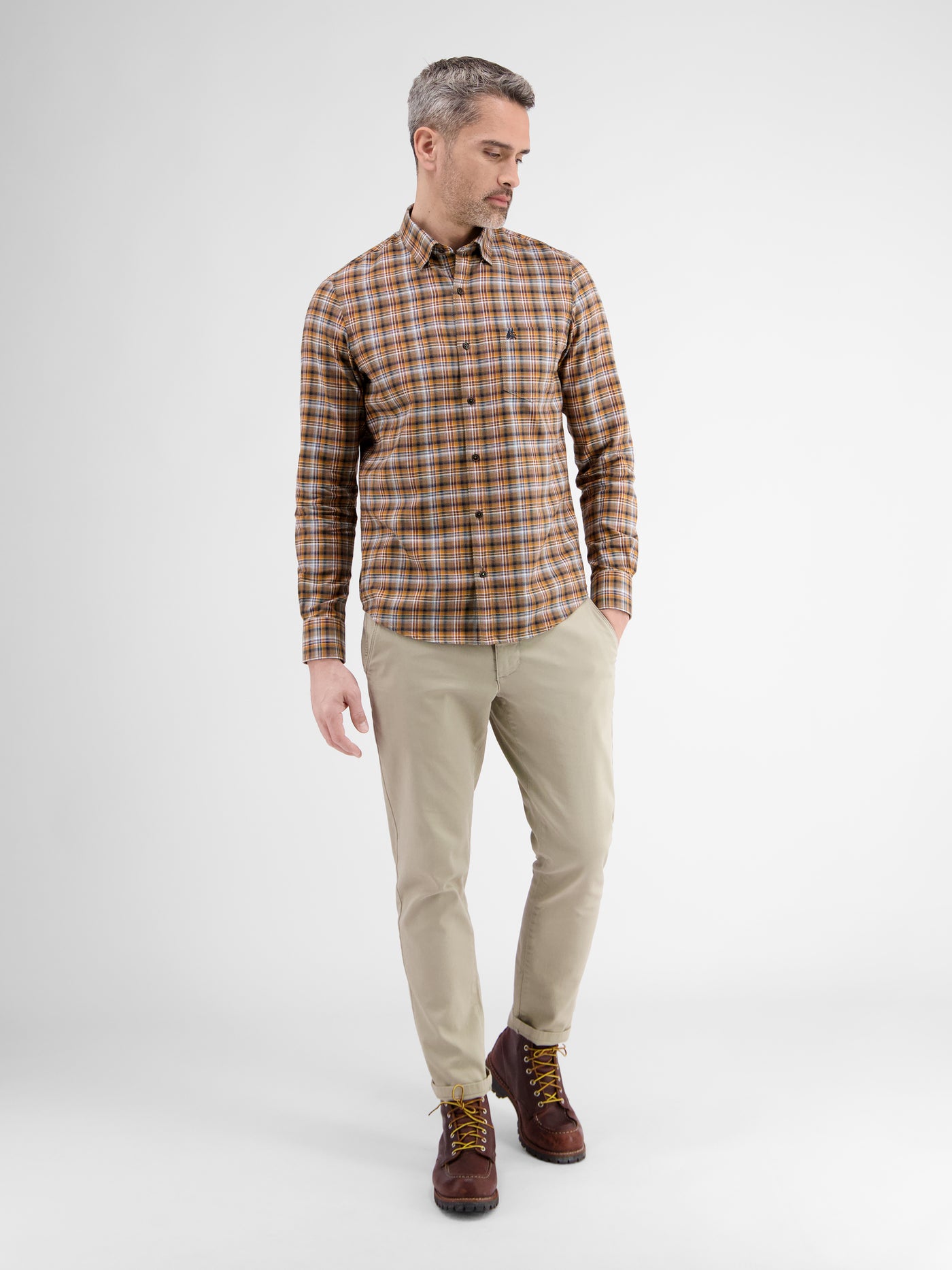 Check shirt in high-quality herringbone quality