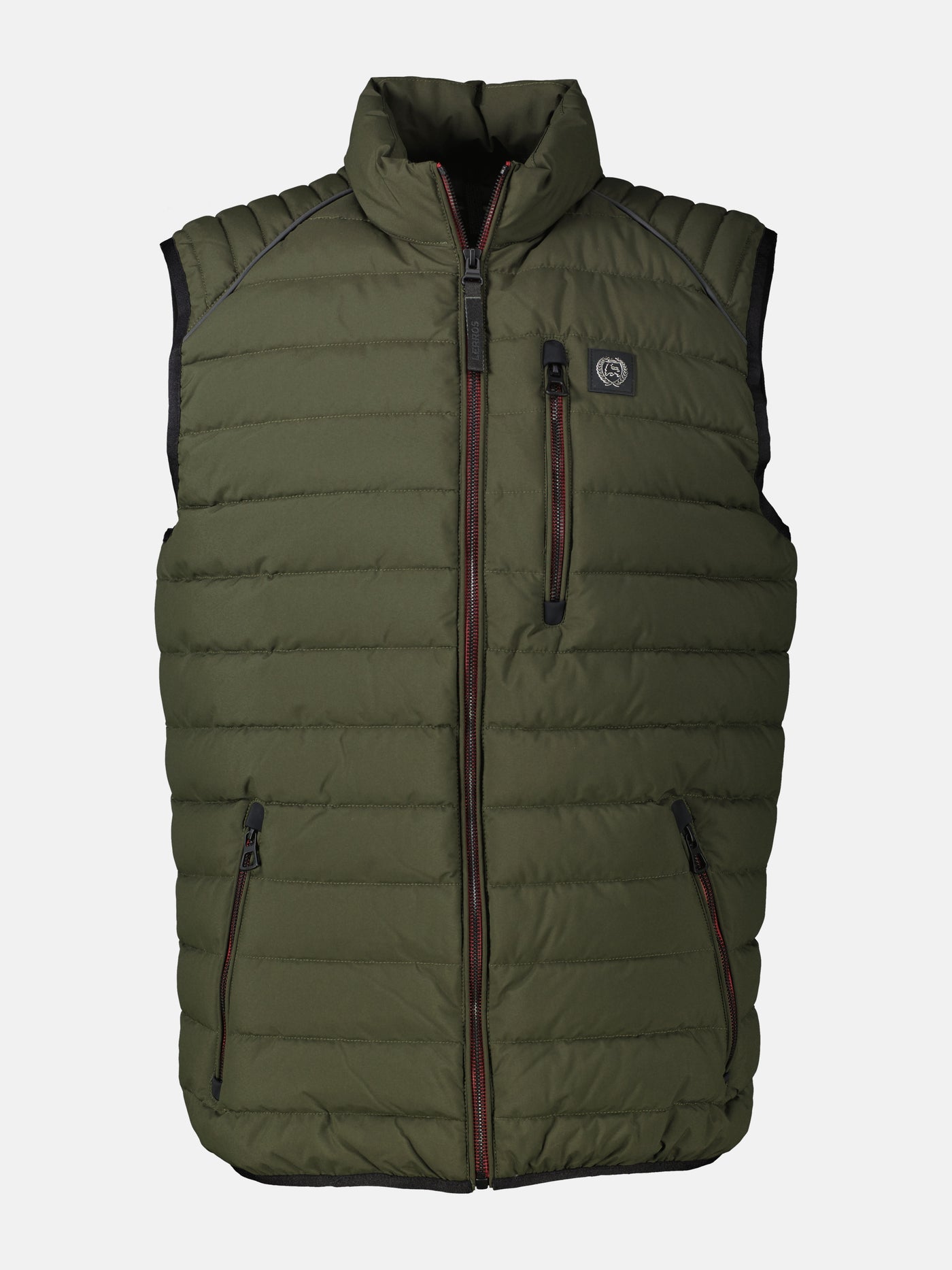 Lightweight men's quilted vest with features