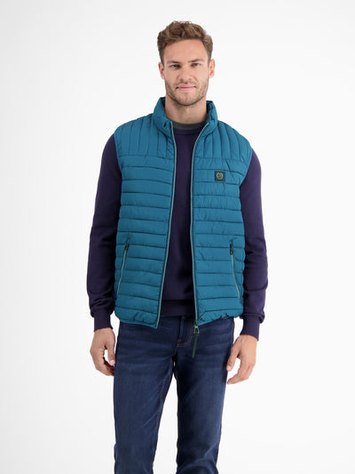 Lightweight men's quilted vest