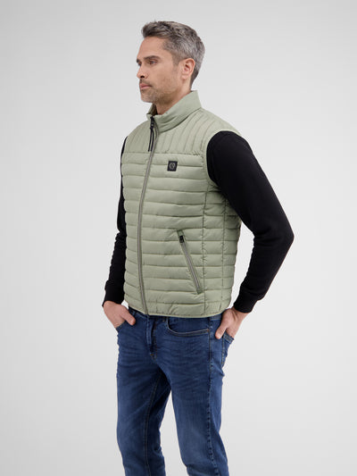 Lightweight men's quilted vest