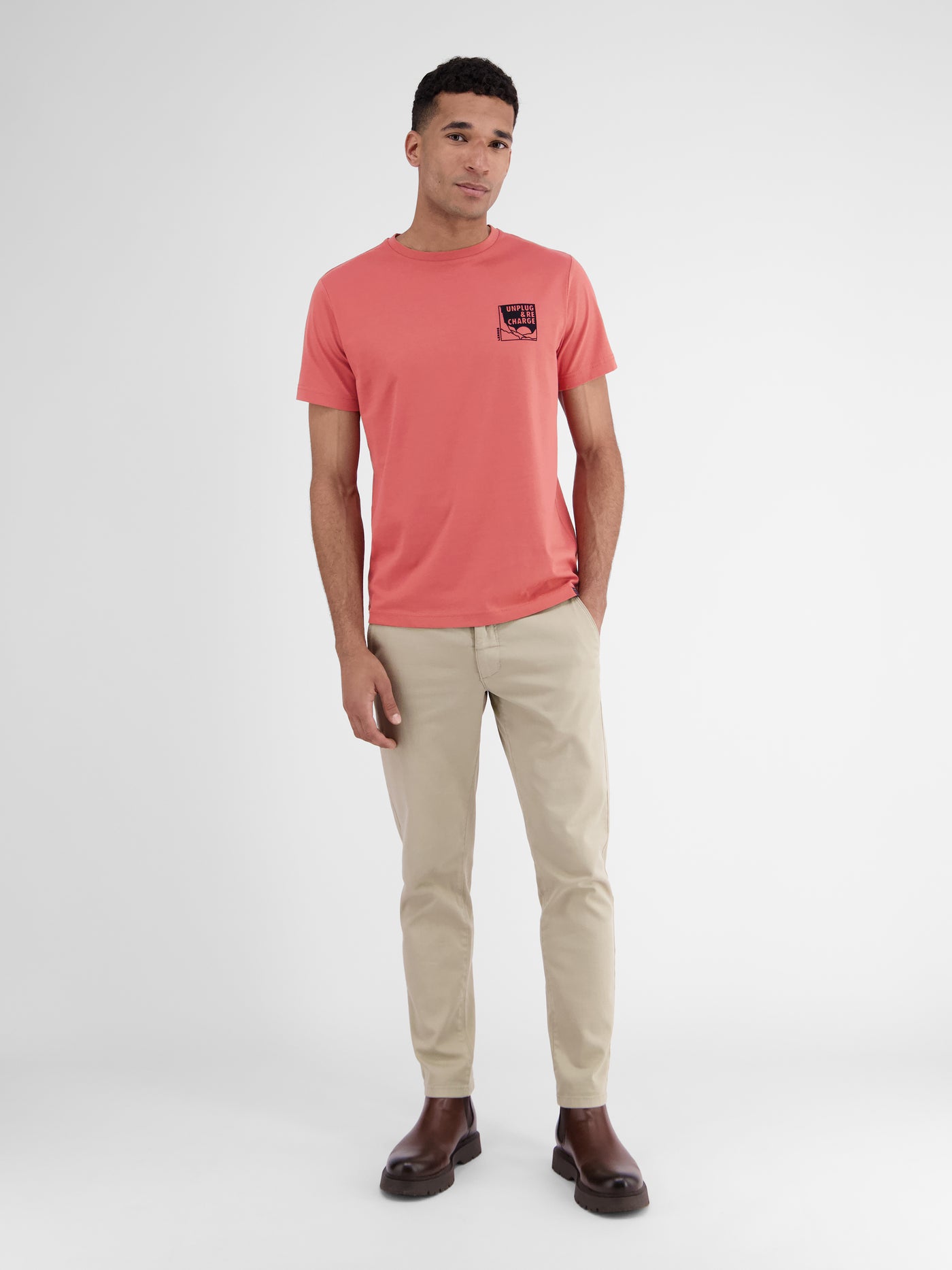 Men's T-shirt with small motto print