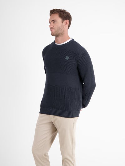 Herren Pullover in Strukturstrickqualität