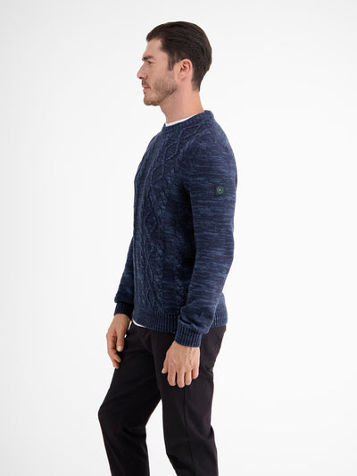 Herren Strickpullover mit klassisch-modernem Kabelstrickmuster