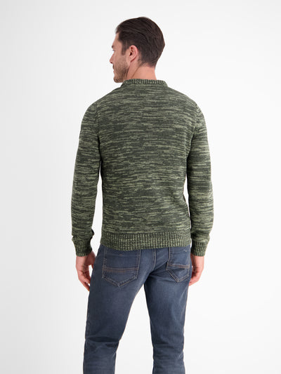 Herren Strickpullover mit klassisch-modernem Kabelstrickmuster