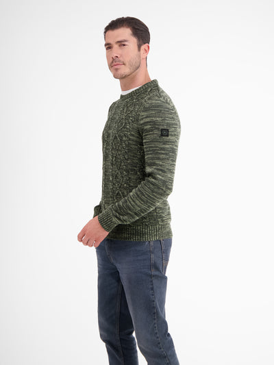 Herren Strickpullover mit klassisch-modernem Kabelstrickmuster