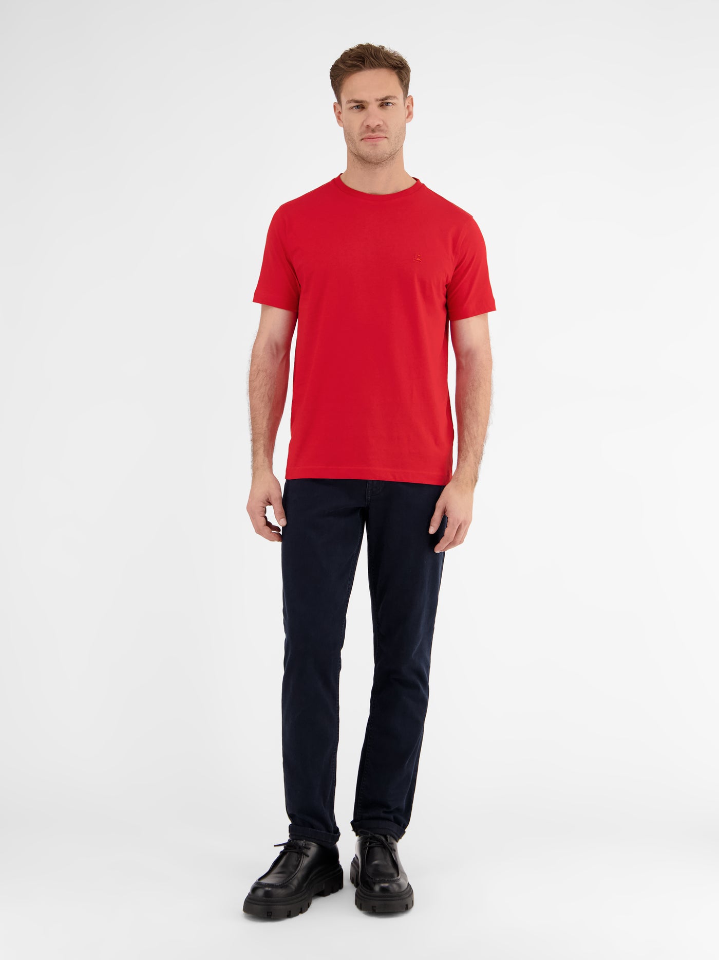 Basic T-shirt with logo stitch, plain