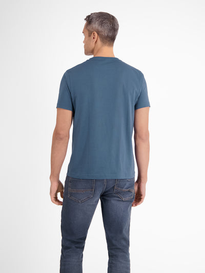 Basic T-shirt with logo stitch, plain