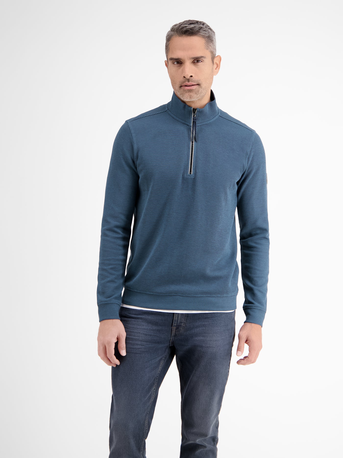 Plain-colored sweattroyer for men