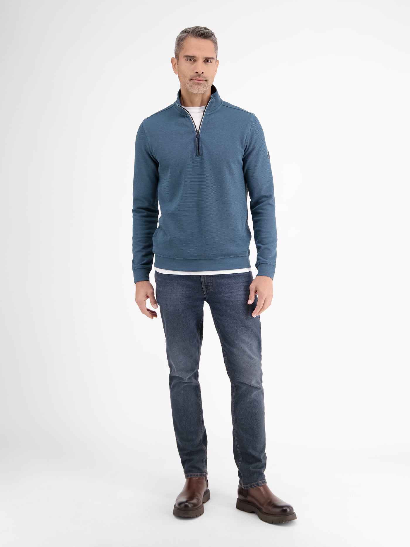 Plain-colored sweattroyer for men