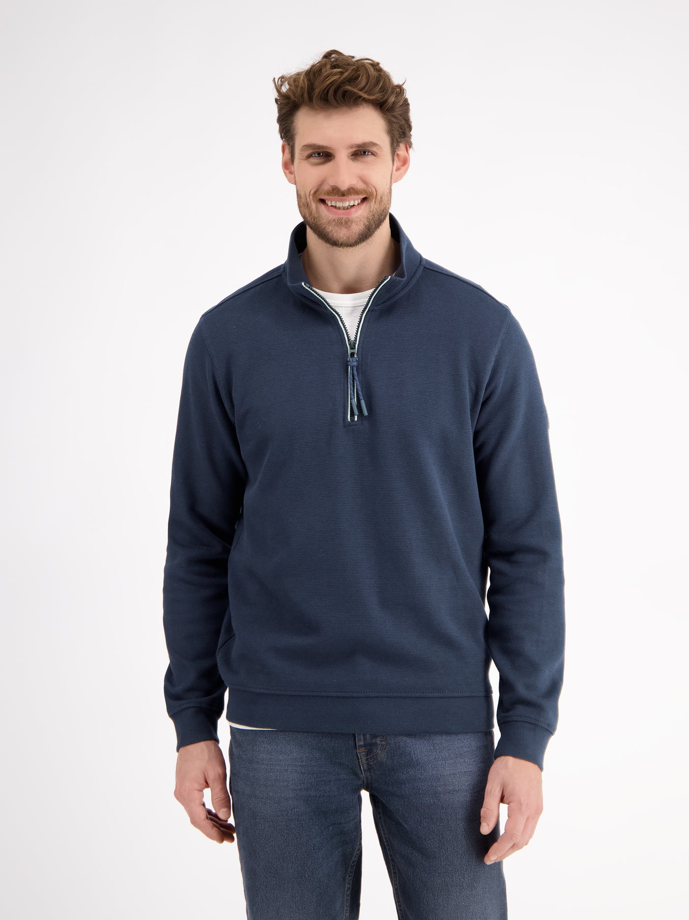 Plain-colored sweattroyer for men