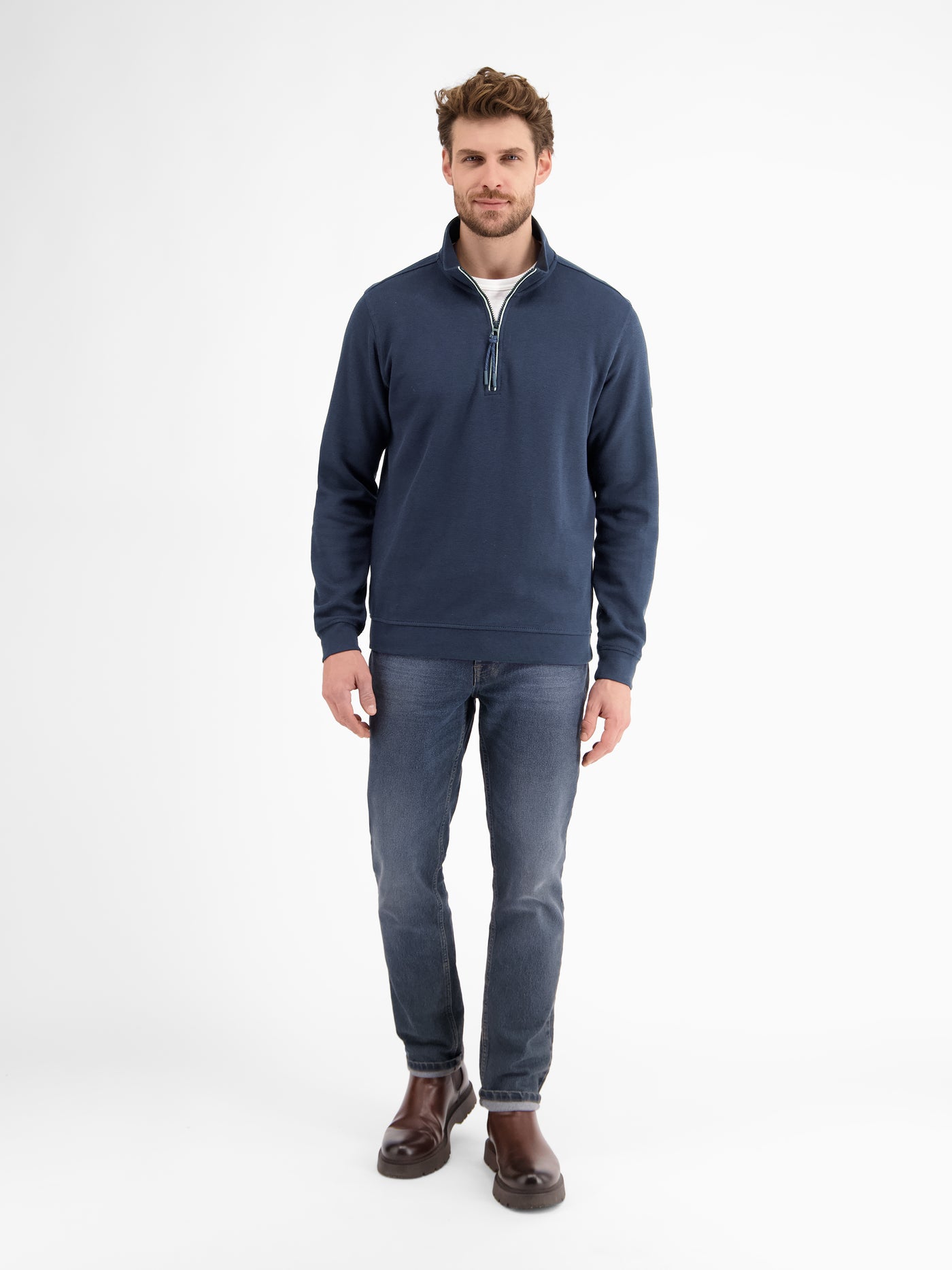 Plain-colored sweattroyer for men