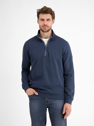 Plain-colored sweattroyer for men