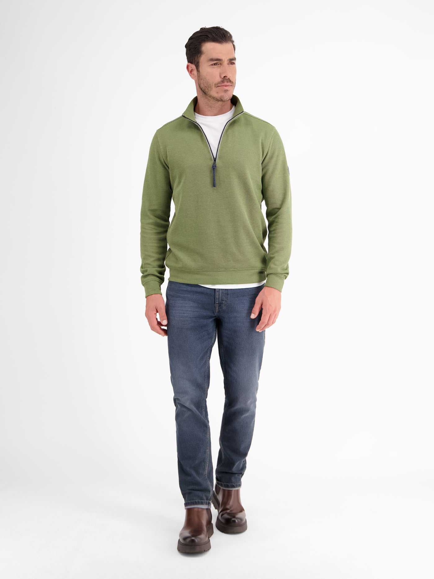 Plain-colored sweattroyer for men