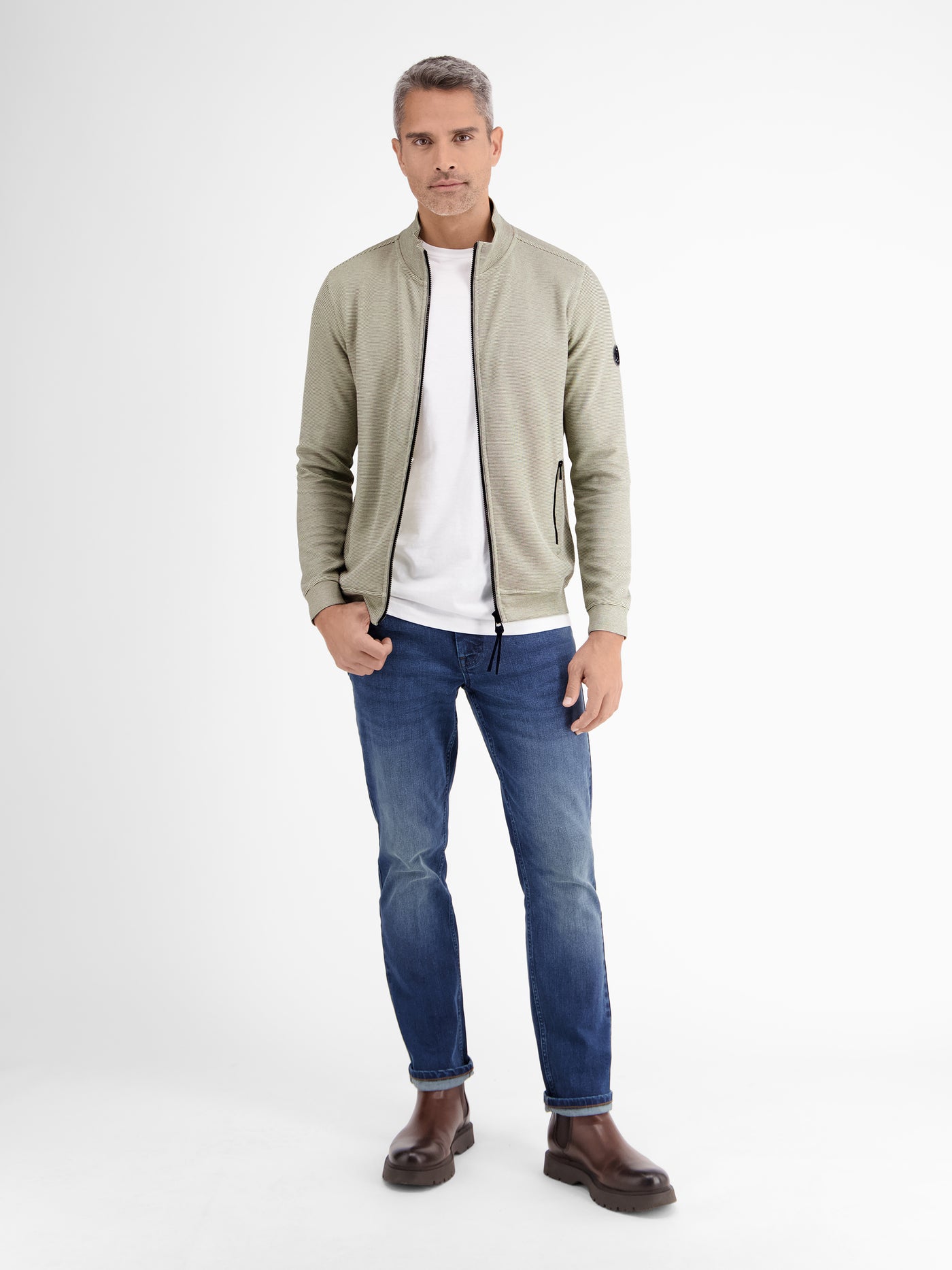 Plain-colored sweat jacket for men