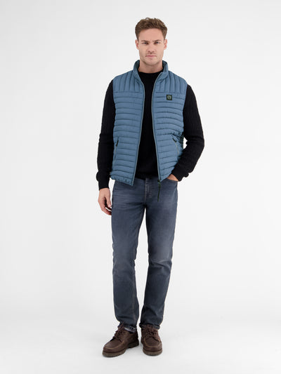 Lightweight quilted vest for men