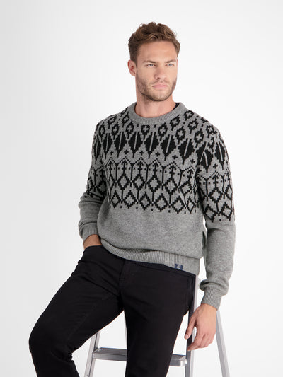 Jacquard sweater made of knitted virgin wool with cashmere