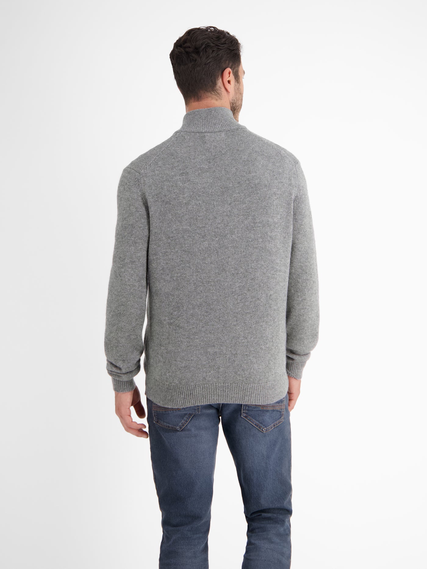 Virgin wool knitted sweater with cashmere content