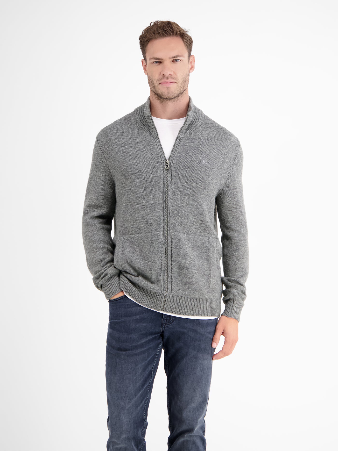 Virgin wool cardigan with cashmere content