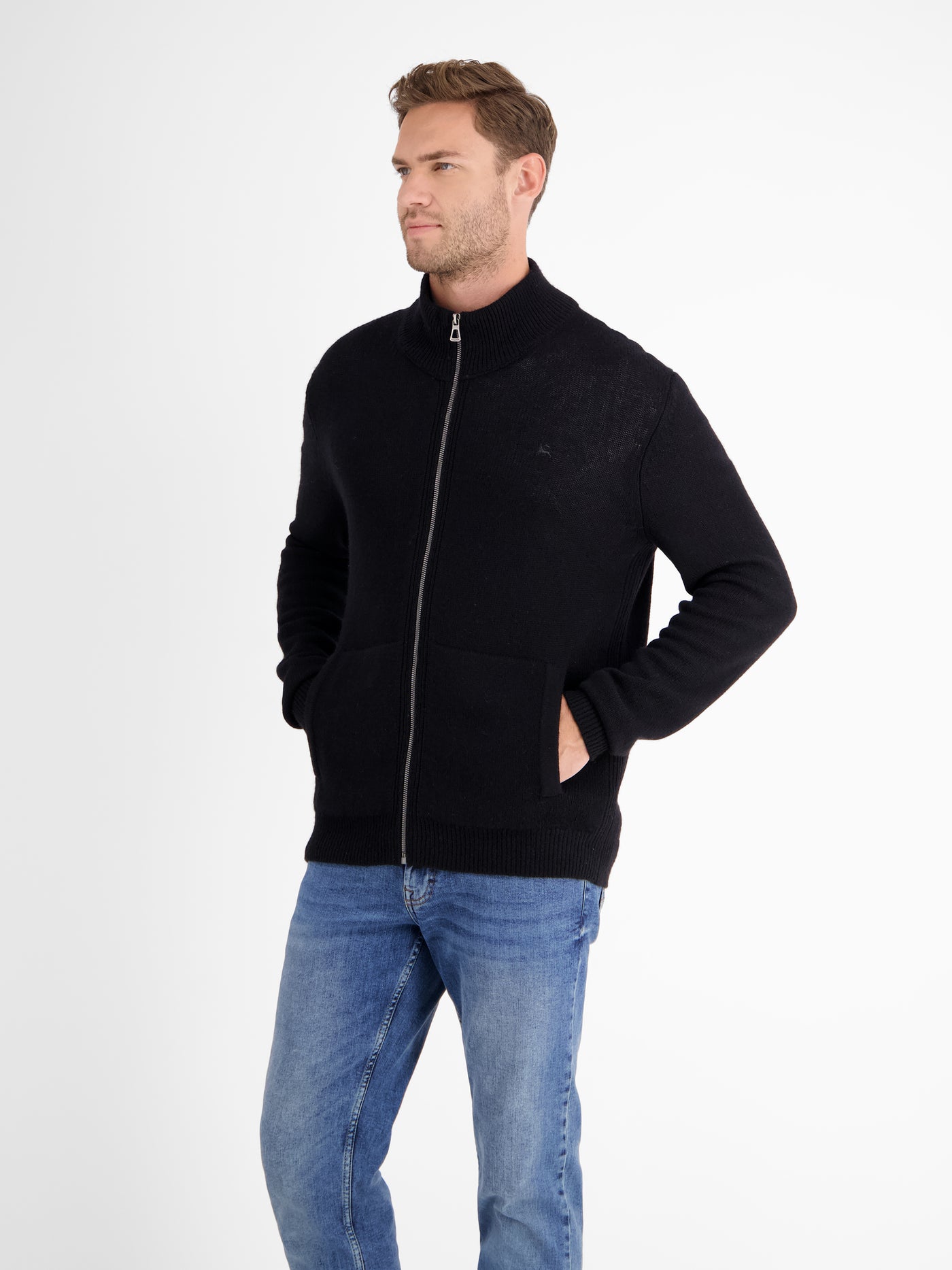 Virgin wool cardigan with cashmere content