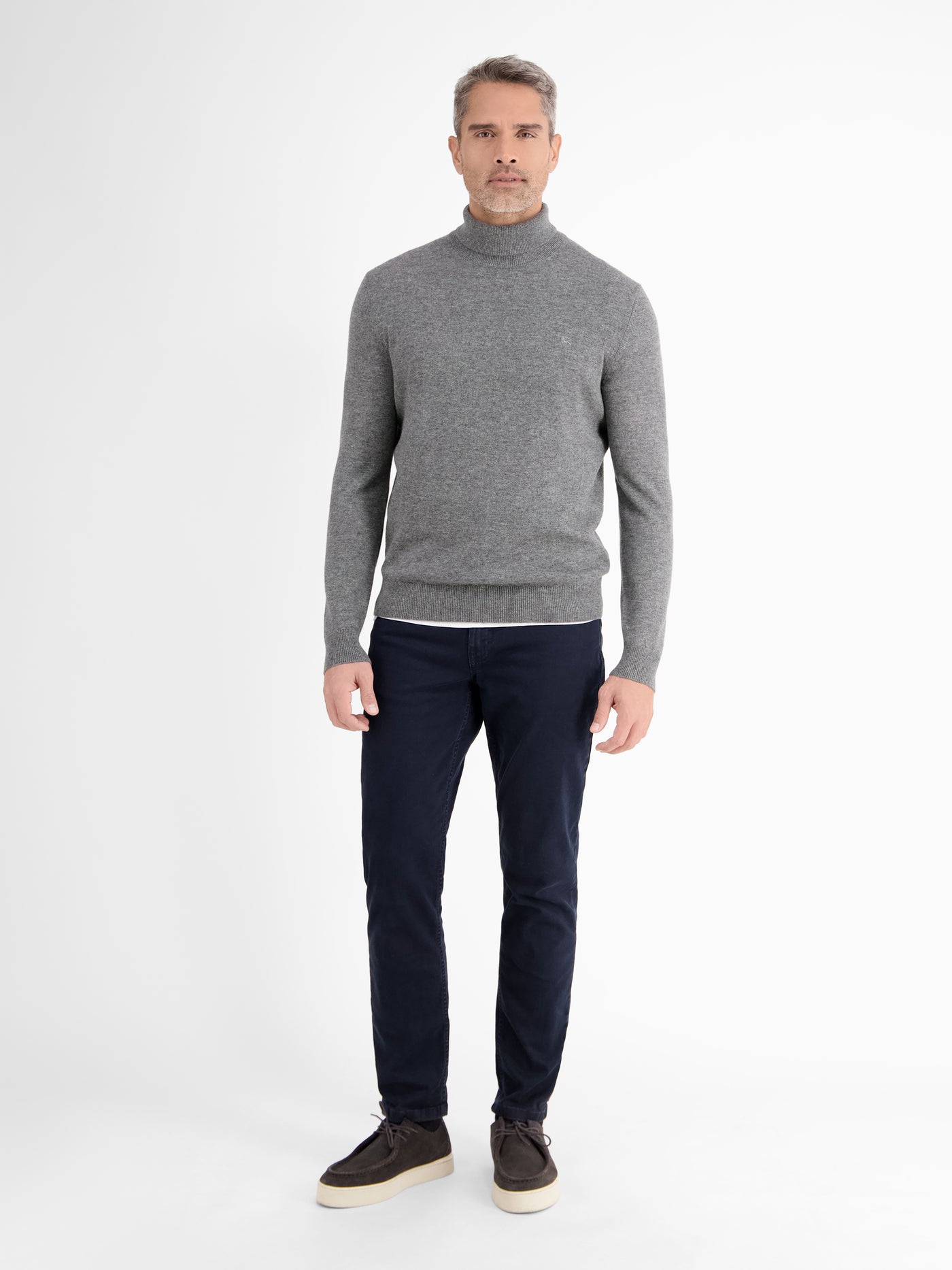 Virgin wool turtleneck sweater with cashmere content