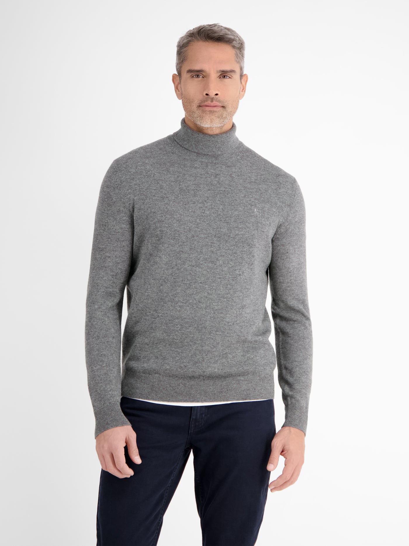 Virgin wool turtleneck sweater with cashmere content