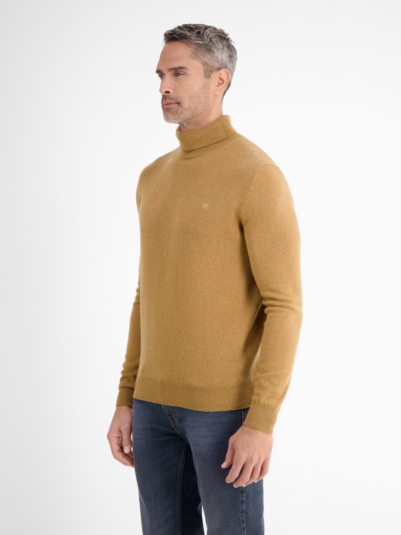 Virgin wool turtleneck sweater with cashmere content