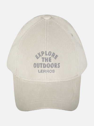 Baseball cap in trendy corduroy quality