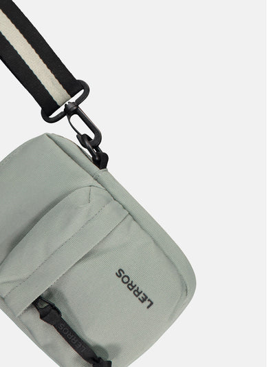 Crossbodybag, vertikal